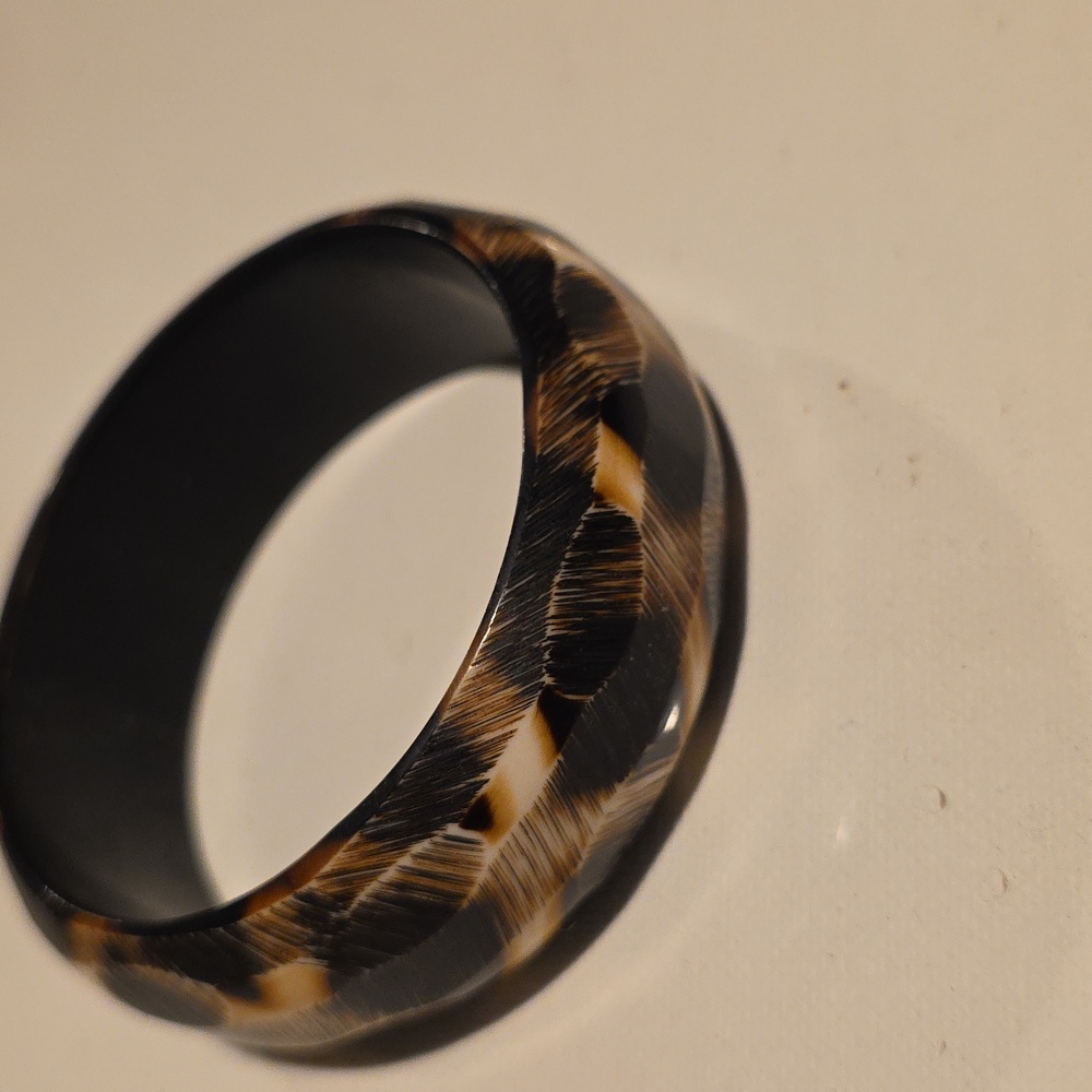 Tortoiseshell Bracelet - Picture 4 of 4